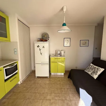 T2 Cabine, Rdc Avec Terrasse – à 50m, Parking Privé - Fr-1-702-5 * Marseillan (Herault)