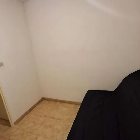 Apartamento T2 Cabine, Rdc Avec Terrasse – à 50m, Parking Privé - Fr-1-702-5 *